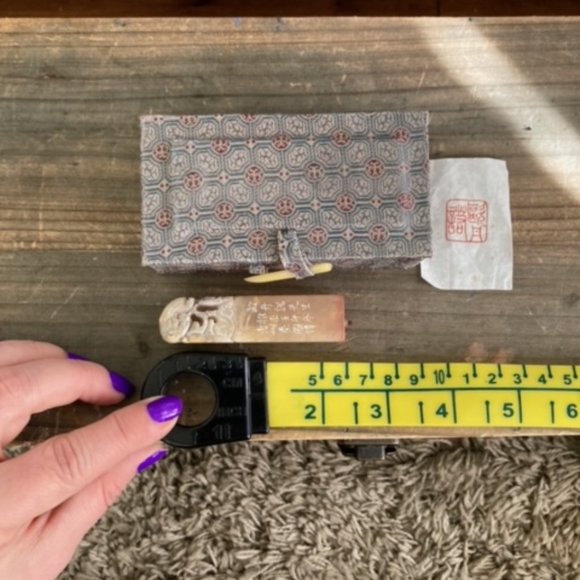 Vintage Chinese Shoushan Stone Figurine Statue in Tapestry Box #2 Pretty! - Picture 11 of 11